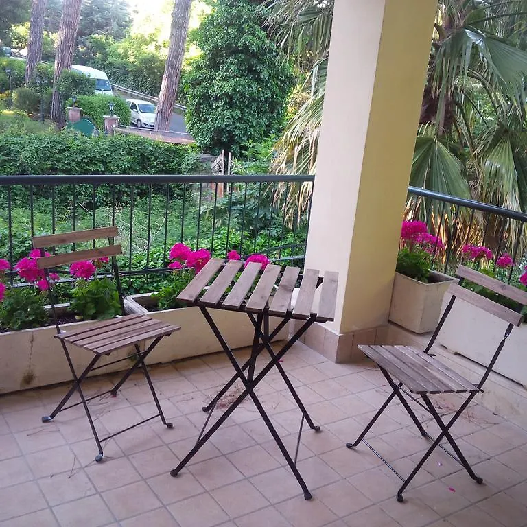 فندق مبيت وإفطار Princess B&B فراسكاتي